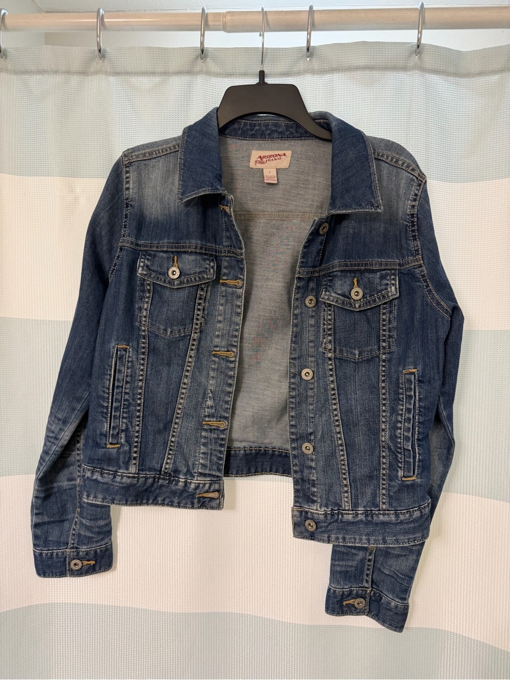 Arizona Jean Company Blue Denim Trucker Jacket for Women